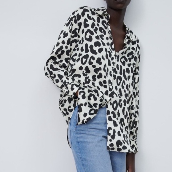 ZARA BLACK WHITE ANIMAL PATTERN LONG SLEEVE BLOUSE WOMENS SZ MEDIUM - Picture 1 of 8